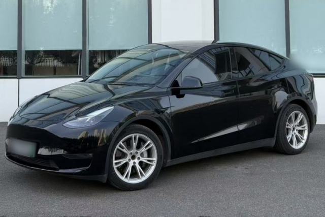 Used Tesla Model Y 2021 Standard Range Rear-Wheel Drive Version