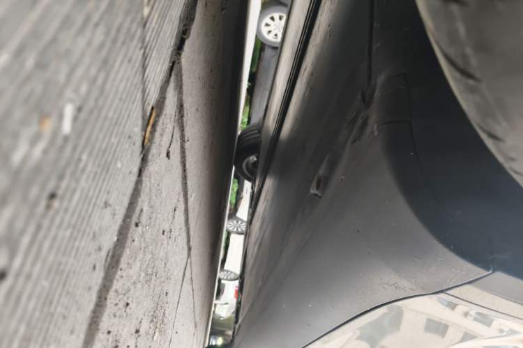 Used Tesla Model Y 2021 Standard Range Rear-Wheel Drive Version Chassis Front Left