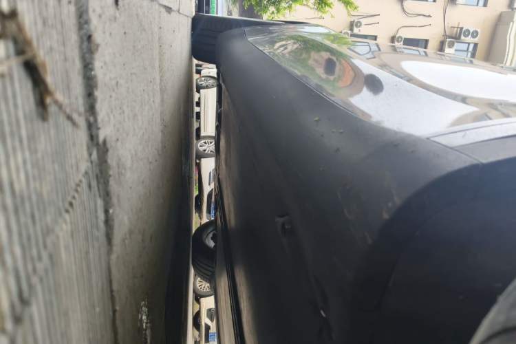Used Tesla Model Y 2021 Standard Range Rear-Wheel Drive Version Chassis Front Right
