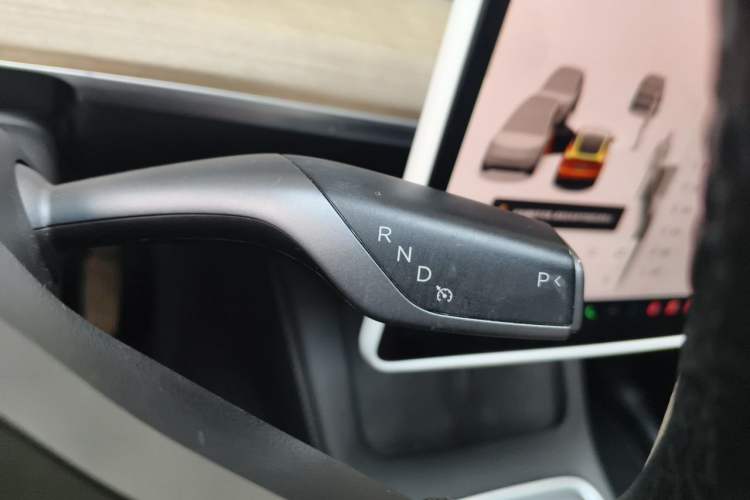 Used Tesla Model Y 2021 Standard Range Rear-Wheel Drive Version Gear Lever