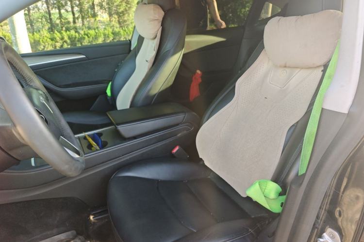 Used Tesla Model Y 2021 Standard Range Rear-Wheel Drive Version Left Front Seat