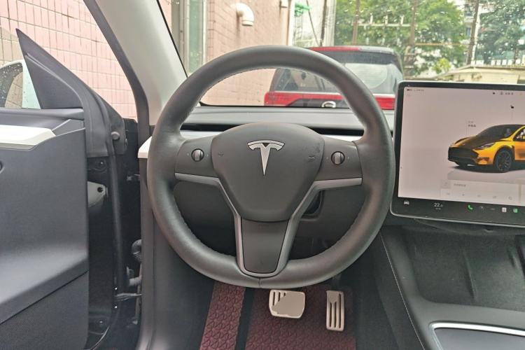Used Tesla Model Y 2021 Performance High-Performance All-Wheel-Drive Version Steering Wheel