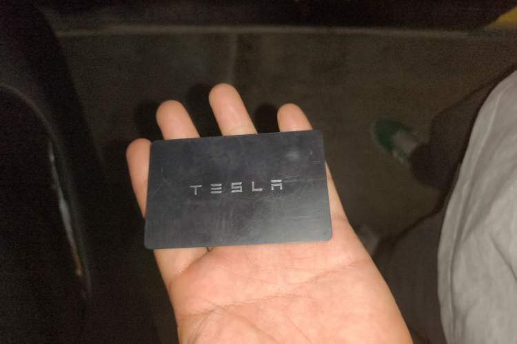 Used Tesla Model Y 2021 Long-Range All-Wheel-Drive Version Vehicle Key