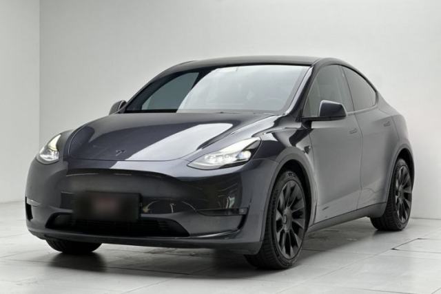Used Tesla Model Y 2021 Long-Range All-Wheel-Drive Version 3D7
