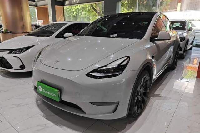 Used Tesla Model Y 2021 Standard Range Rear-Wheel Drive Version