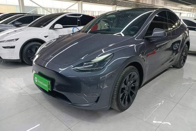 Used Tesla Model Y 2021 Long-Range All-Wheel-Drive Version