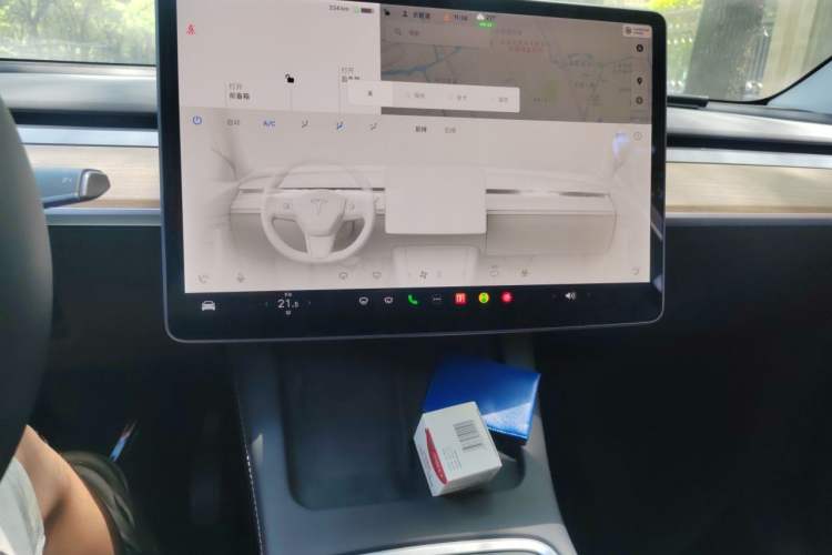 Used Tesla Model Y 2021 Standard Range Rear-Wheel Drive Version Audio And AC Panel