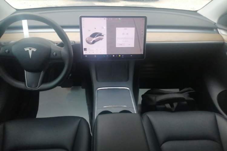 Used Tesla Model Y 2021 Long-Range All-Wheel-Drive Version Audio And AC Panel
