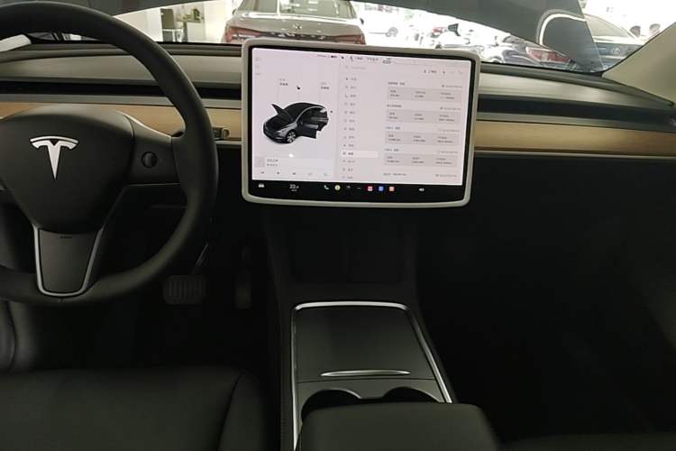 Used Tesla Model Y 2021 Long-Range All-Wheel-Drive Version 3D7 Audio And AC Panel