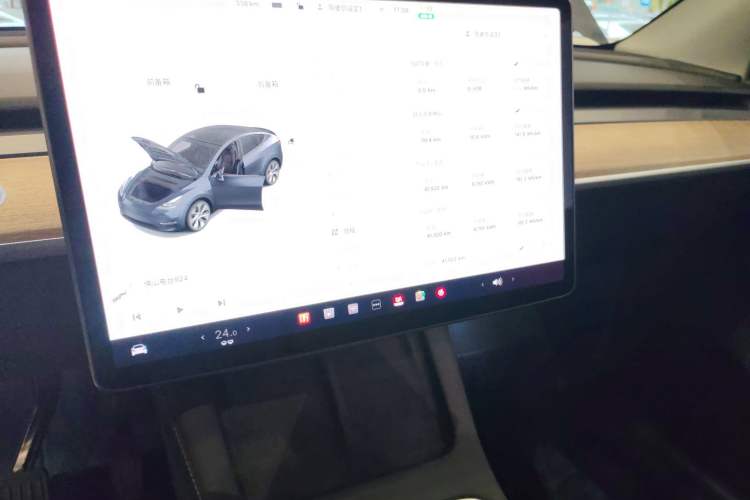 Used Tesla Model Y 2021 Long-Range All-Wheel-Drive Version 3D7 Audio And AC Panel