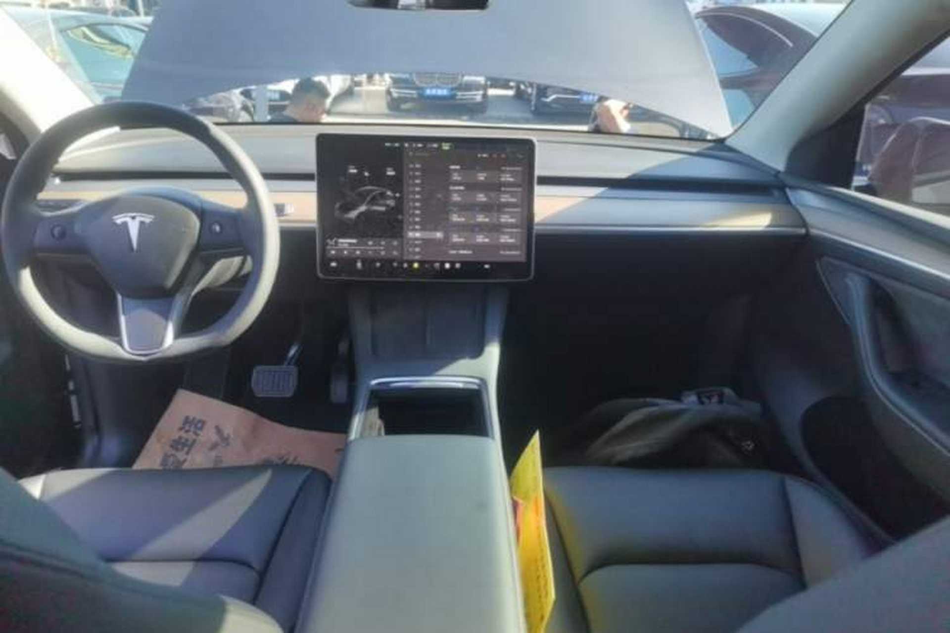 Used Tesla Model Y 2021 Long-Range All-Wheel-Drive Version Audio And AC Panel