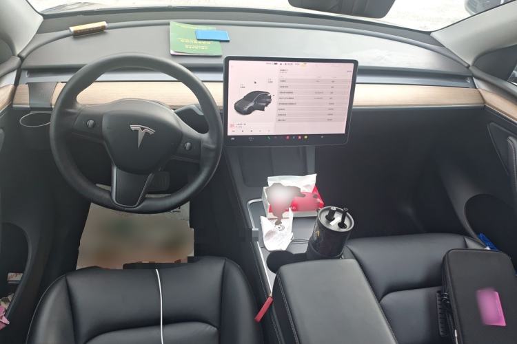 Used Tesla Model Y 2021 Long-Range All-Wheel-Drive Version 3D7 Center Console