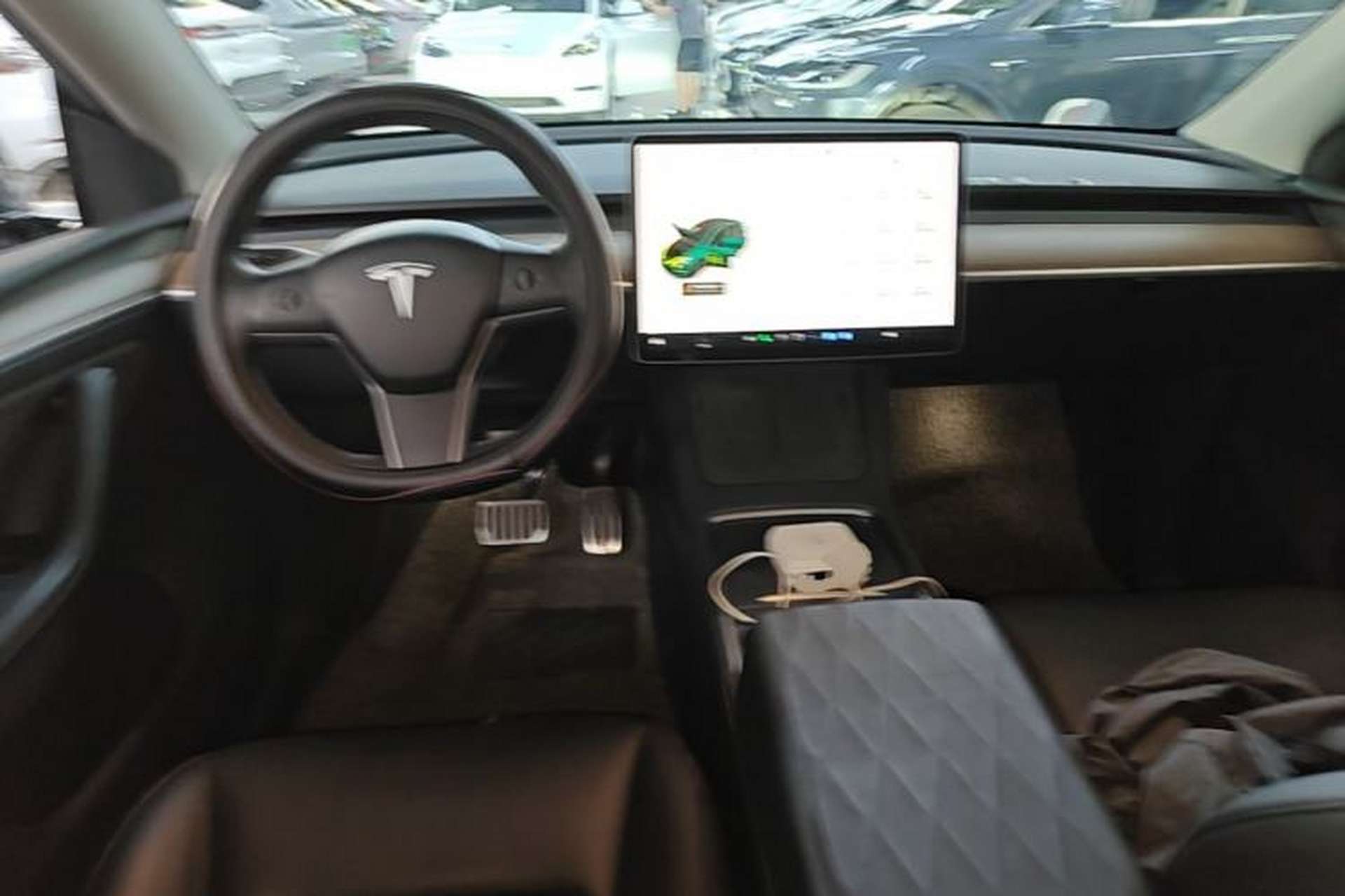 Used Tesla Model Y 2021 Long-Range All-Wheel-Drive Version 3D7 Center Console