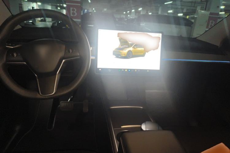 Used Tesla Model Y 2021 Revised Version 2 Long-Range All-Wheel-Drive Edition Center Console