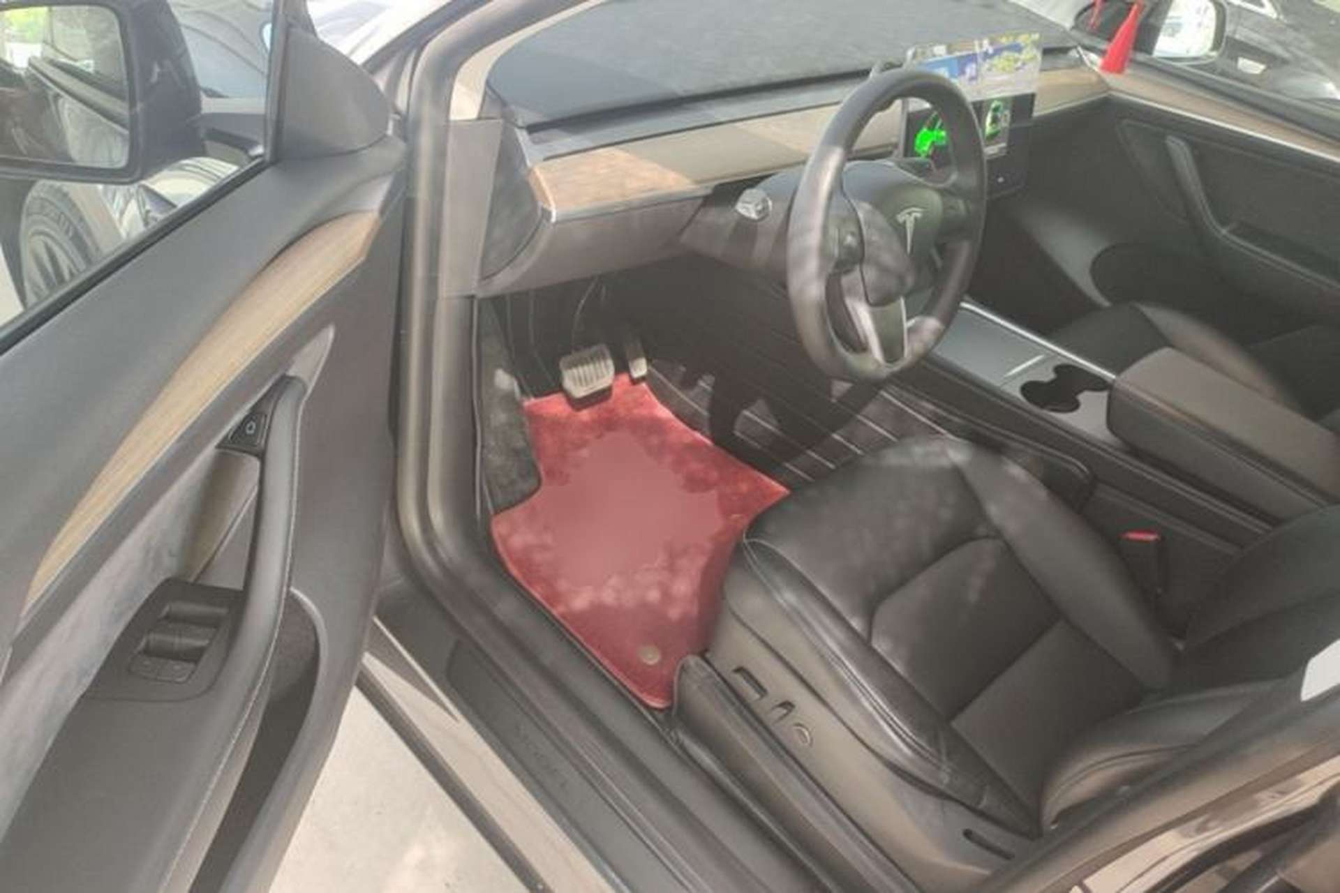 Used Tesla Model Y 2021 Standard Range Rear-Wheel Drive Version Driver Seat