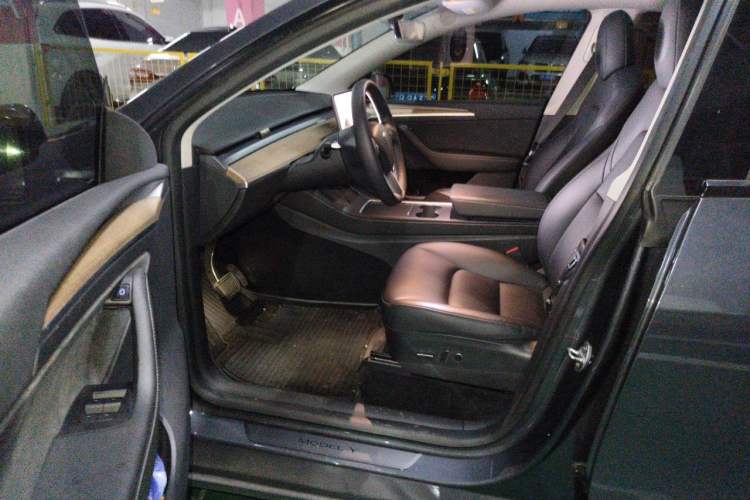 Used Tesla Model Y 2021 Long-Range All-Wheel-Drive Version 3D7 Driver Seat