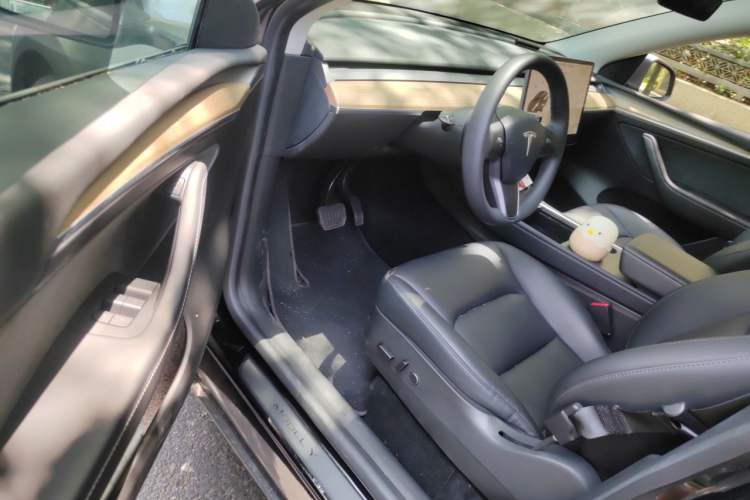 Used Tesla Model Y 2021 Standard Range Rear-Wheel Drive Version Driver Seat