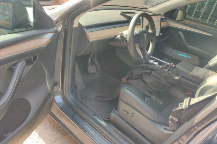 Used Tesla Model Y 2021 Revised Version 2 Long-Range All-Wheel-Drive Edition Driver Seat