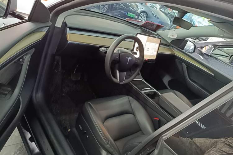 Used Tesla Model Y 2021 Long-Range All-Wheel-Drive Version 3D7 Driver Seat
