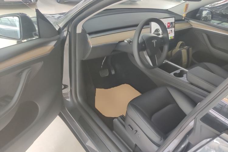Used Tesla Model Y 2021 Standard Range Rear-Wheel Drive Version Driver Seat