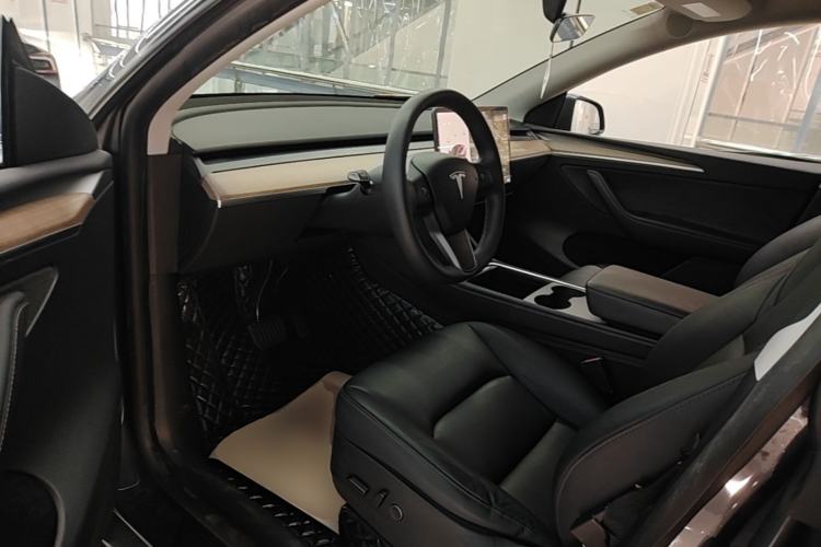 Used Tesla Model Y 2021 Standard Range Rear-Wheel Drive Version Driver Seat