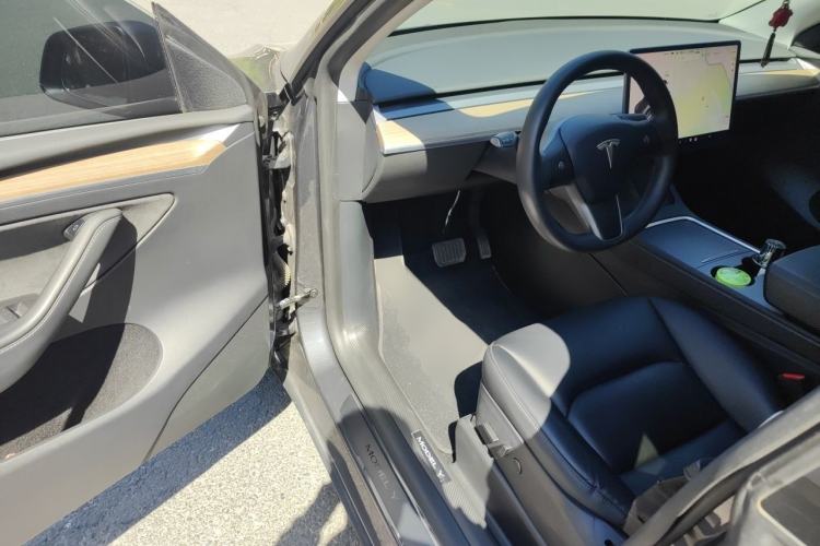 Used Tesla Model Y 2021 Standard Range Rear-Wheel Drive Version Driver Seat