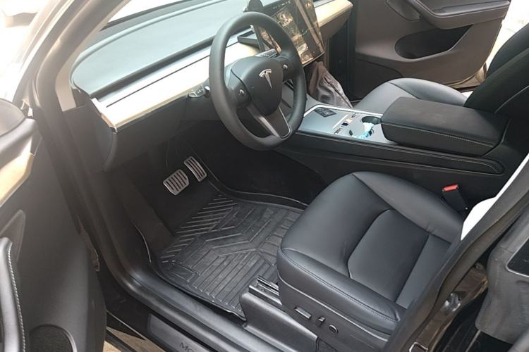 Used Tesla Model Y 2021 Standard Range Rear-Wheel Drive Version Driver Seat