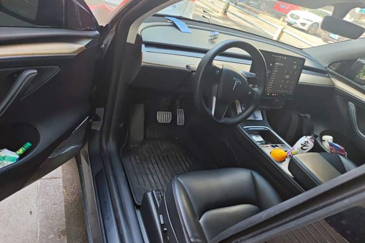 Used Tesla Model Y 2021 Standard Range Rear-Wheel Drive Version Driver Seat