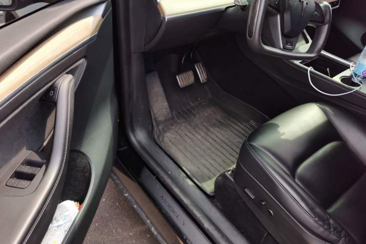 Used Tesla Model Y 2021 Standard Range Rear-Wheel Drive Version Driver Seat