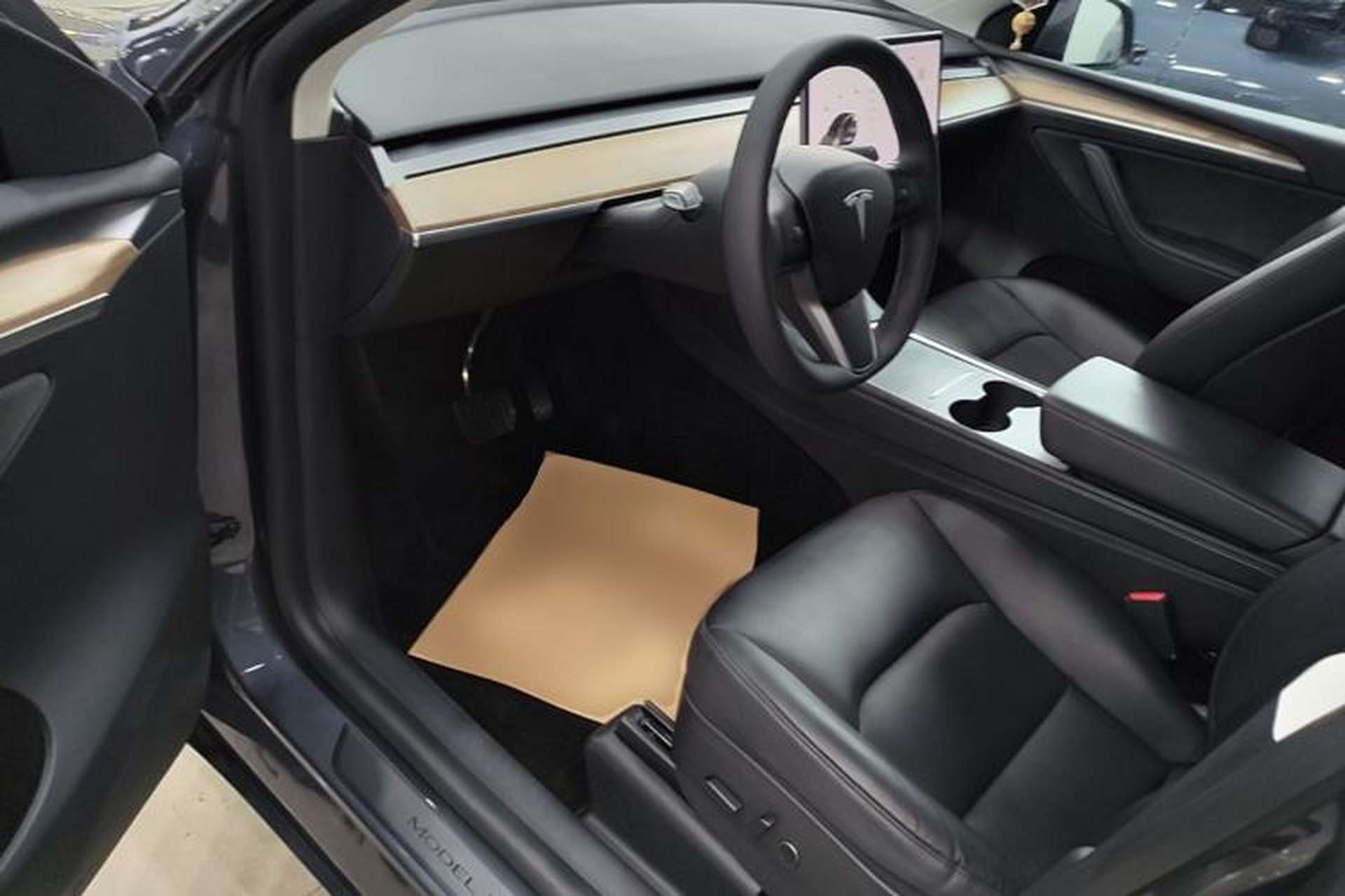 Used Tesla Model Y 2021 Standard Range Rear-Wheel Drive Version Driver Seat