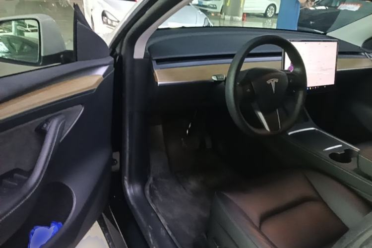 Used Tesla Model Y 2021 Standard Range Rear-Wheel Drive Version Driver Seat