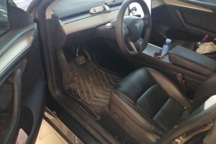 Used Tesla Model Y 2021 Standard Range Rear-Wheel Drive Version Driver Seat