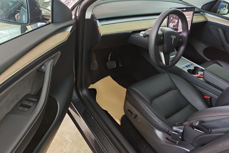 Used Tesla Model Y 2021 Standard Range Rear-Wheel Drive Version Driver Seat