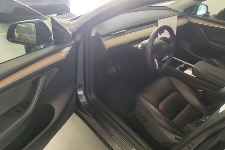 Used Tesla Model Y 2021 Standard Range Rear-Wheel Drive Version Driver Seat