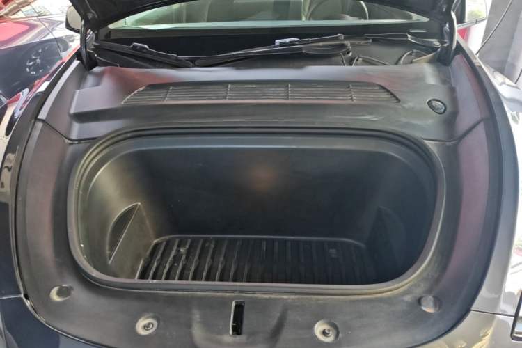 Used Tesla Model Y 2021 Long-Range All-Wheel-Drive Version 3D7 Engine Bay
