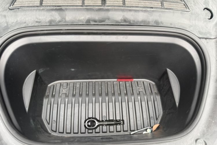 Used Tesla Model Y 2021 Standard Range Rear-Wheel Drive Version Engine Bay