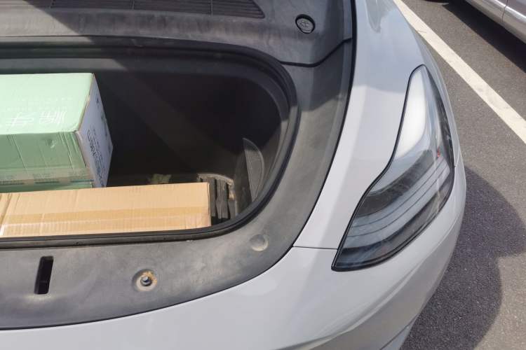 Used Tesla Model Y 2021 Standard Range Rear-Wheel Drive Version Engine Bay Left