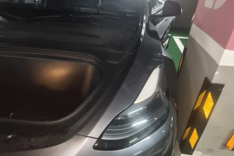 Used Tesla Model Y 2021 Revised Version 2 Long-Range All-Wheel-Drive Edition Engine Bay Left