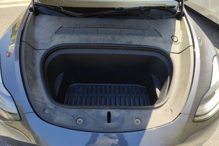 Used Tesla Model Y 2021 Standard Range Rear-Wheel Drive Version Engine Bay
