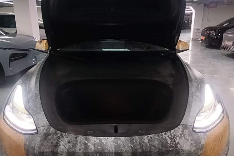 Used Tesla Model Y 2021 Standard Range Rear-Wheel Drive Version Engine Bay