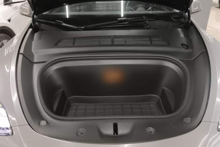 Used Tesla Model Y 2021 Standard Range Rear-Wheel Drive Version Engine Bay