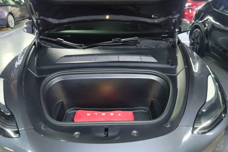 Used Tesla Model Y 2021 Standard Range Rear-Wheel Drive Version Engine Bay