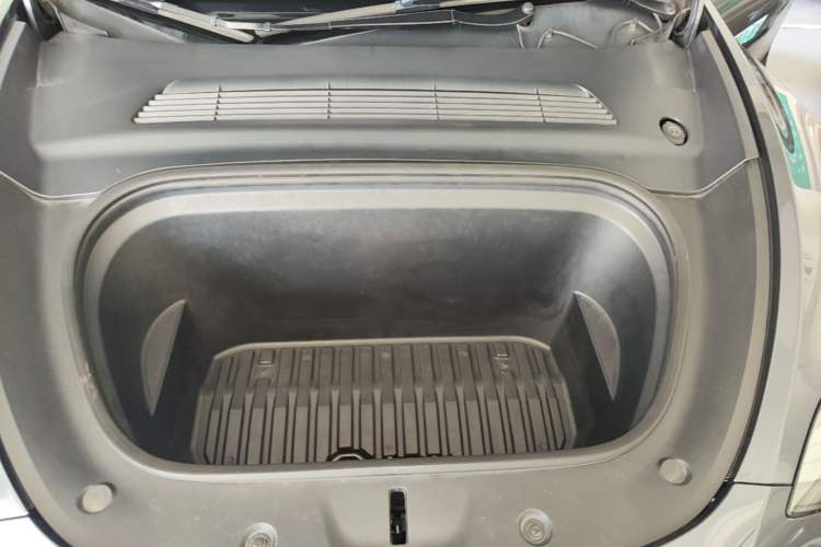 Used Tesla Model Y 2021 Standard Range Rear-Wheel Drive Version Engine Bay