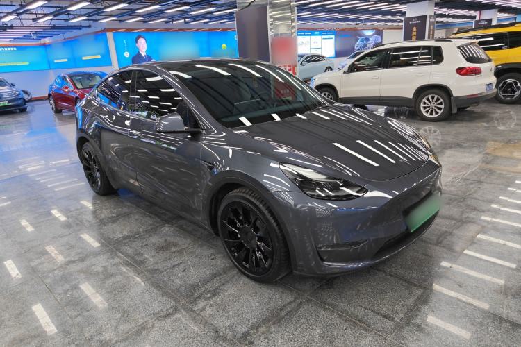 Used Tesla Model Y 2021 Long-Range All-Wheel-Drive Version Exterior 1