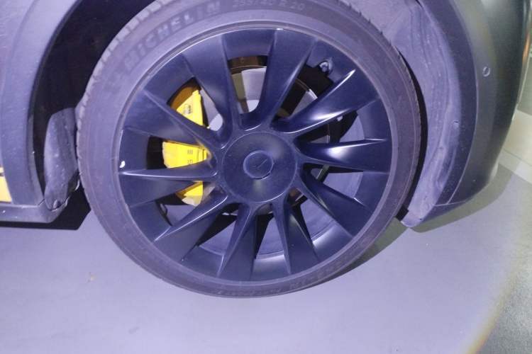 Used Tesla Model Y 2021 Standard Range Rear-Wheel Drive Version Exterior 1