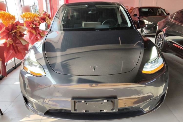 Used Tesla Model Y 2021 Long-Range All-Wheel-Drive Version Exterior 1