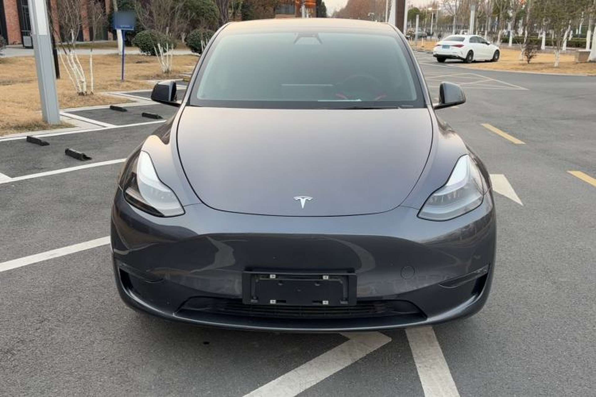 Used Tesla Model Y 2021 Long-Range All-Wheel-Drive Version Exterior 1