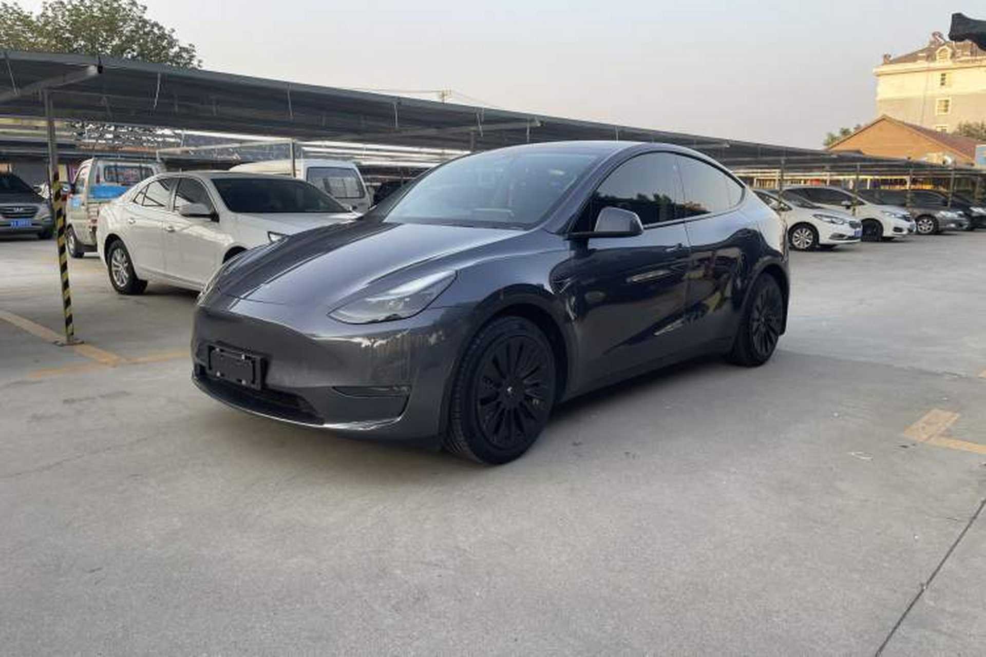 Used Tesla Model Y 2021 Standard Range Rear-Wheel Drive Version Exterior 3