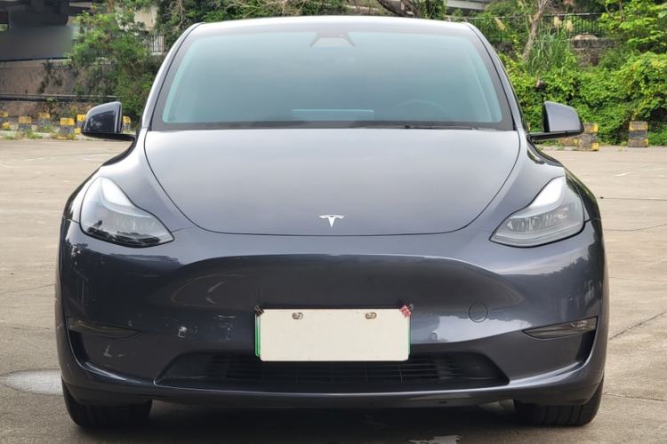 Used Tesla Model Y 2021 Standard Range Rear-Wheel Drive Version Exterior 3