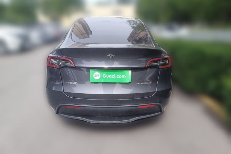 Used Tesla Model Y 2021 Long-Range All-Wheel-Drive Version Exterior 4